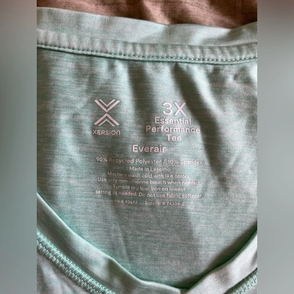 Light green Xersion Everair performance athletic short-sleeve tee top EUC 3X - Picture 3 of 5